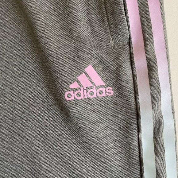 🆕 Adidas Girls' Grey with Pink & Blue Ombre Striped Zippered Track Pants - Picture 8 of 11